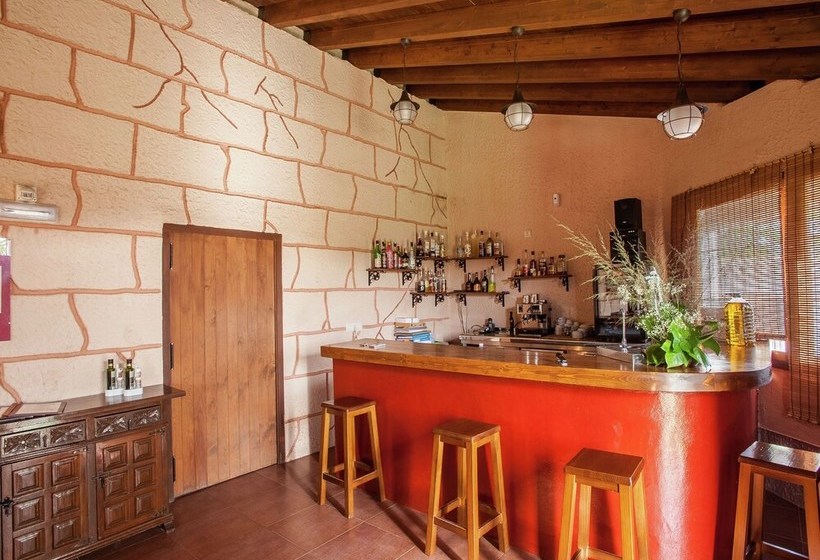 Vintage Farmhouse In Algarinejo With Terrace