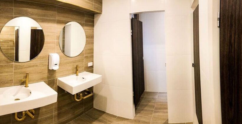 هاستل Brisbane Quarters