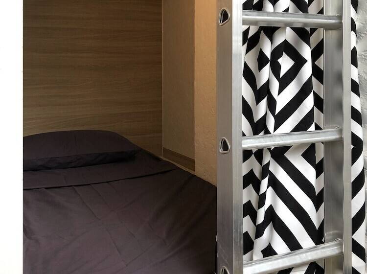 هاستل Brisbane Quarters