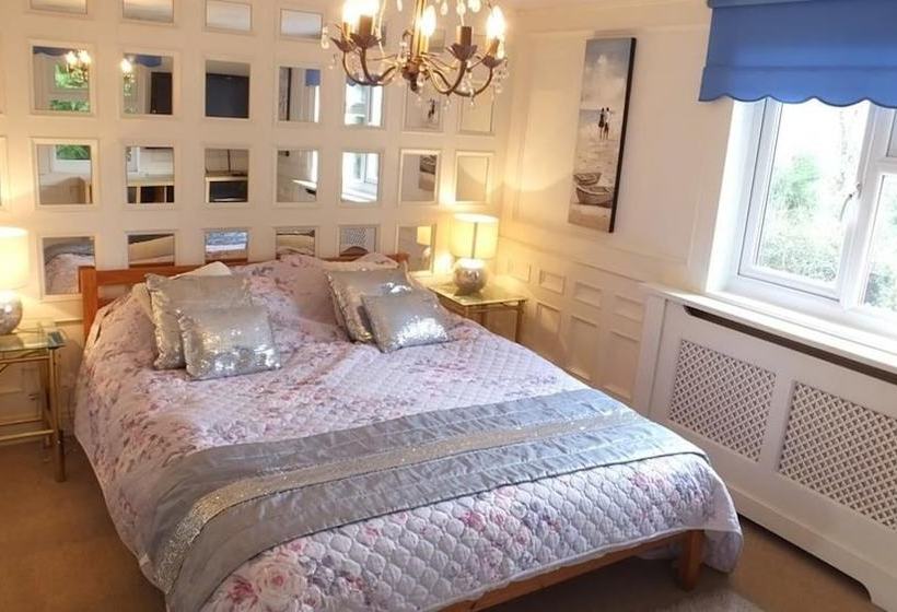 Angel Cottage 2