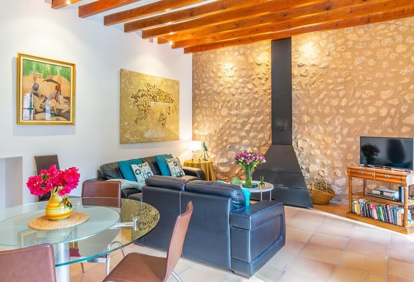 Beautiful Mallorcan Villa With Pool In Soller