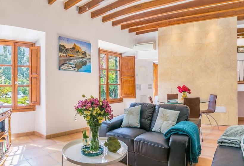 Beautiful Mallorcan Villa With Pool In Soller