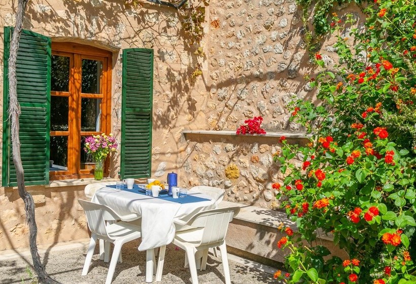 Beautiful Mallorcan Villa With Pool In Soller