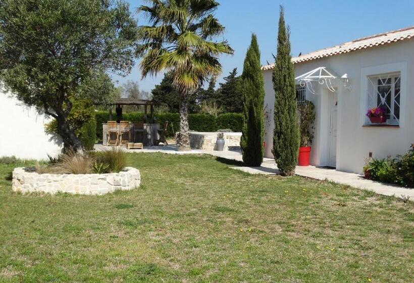 تختخواب و صبحانه Aigues Marines