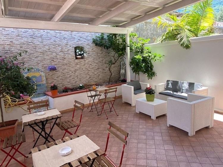 צימר Casa Sunrise A 10 Mt. Dal Mare