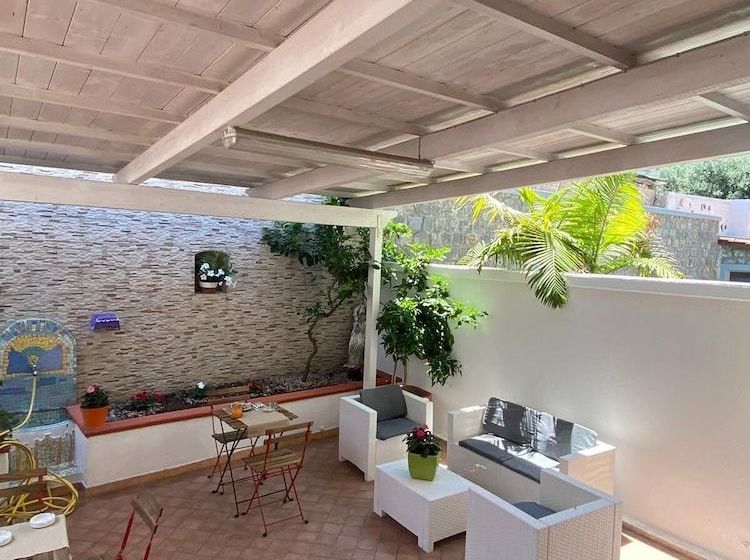 צימר Casa Sunrise A 10 Mt. Dal Mare