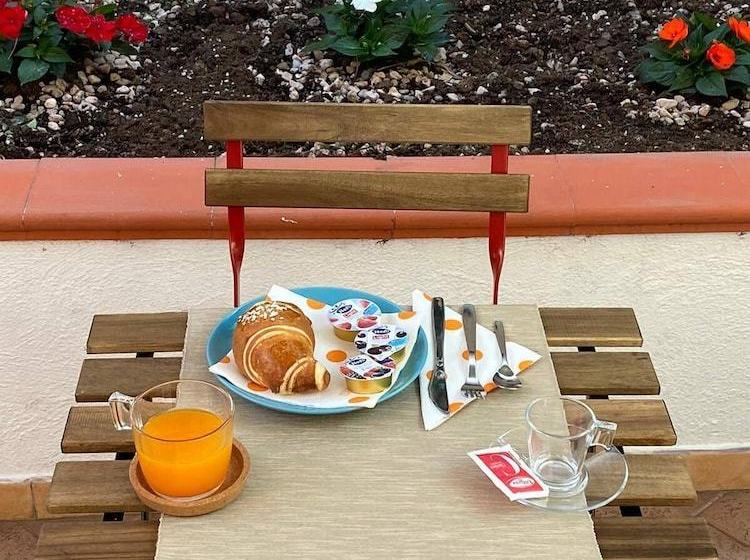 צימר Casa Sunrise A 10 Mt. Dal Mare