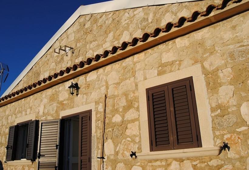 تختخواب و صبحانه Casale Clemente