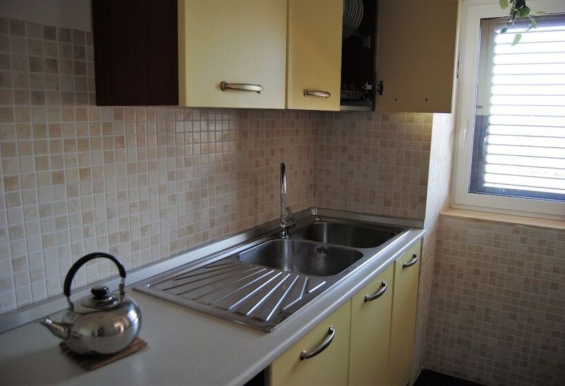 تختخواب و صبحانه Casale Clemente