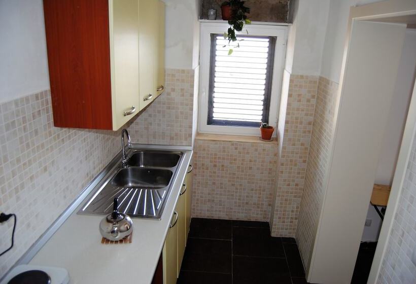 تختخواب و صبحانه Casale Clemente