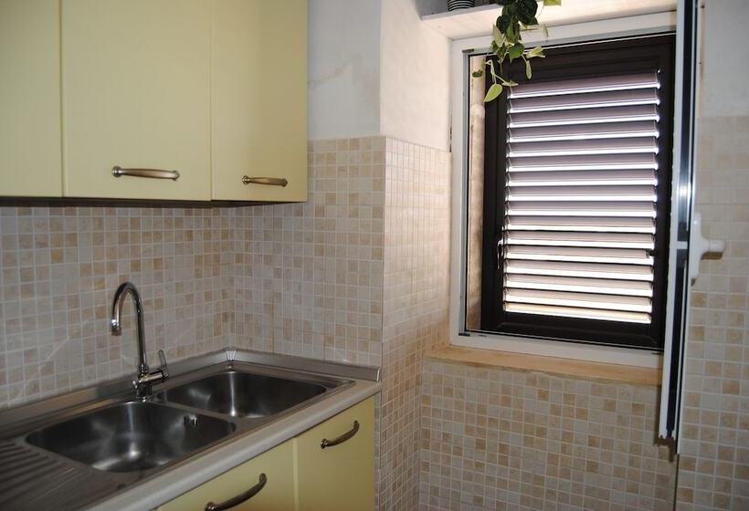 تختخواب و صبحانه Casale Clemente