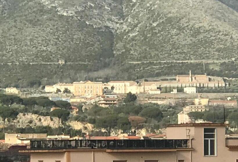 مبيت وإفطار Caserta Royale Apartment