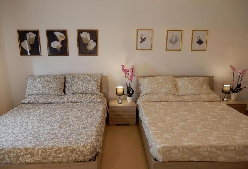 مبيت وإفطار Caserta Royale Apartment