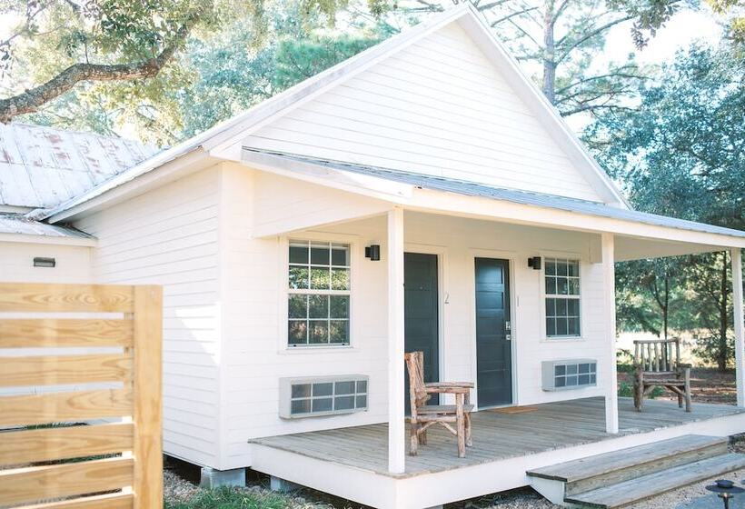 민박 Farmstead Round Top