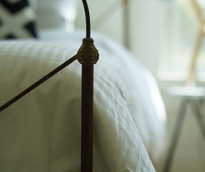 민박 Farmstead Round Top