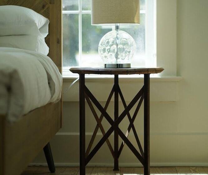 민박 Farmstead Round Top