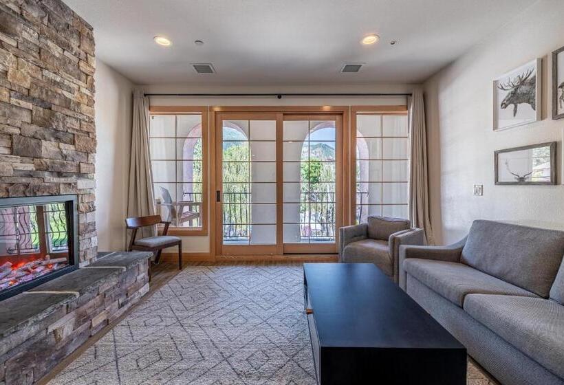 호텔 Alpen Dorf Pension