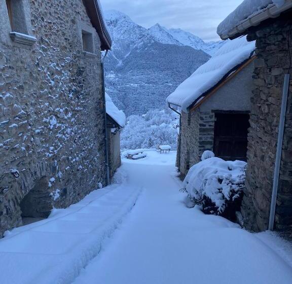 בית מלון כפרי Auberge De La Foret