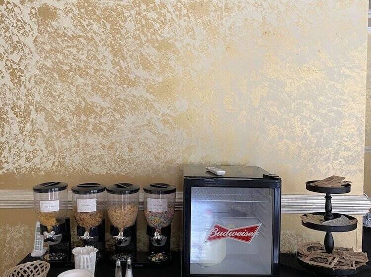 فندق Blueberry Plantation Golf Resort