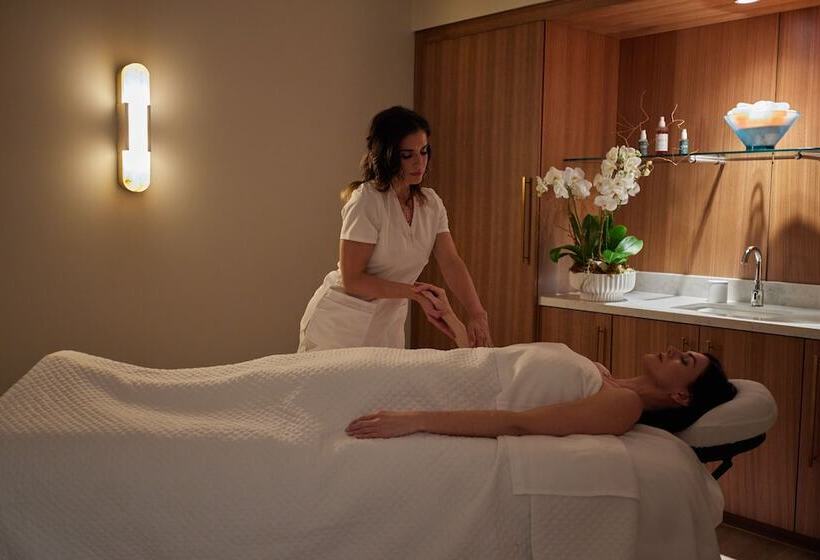 فندق Effie Sandestin Resort, Autograph Collection