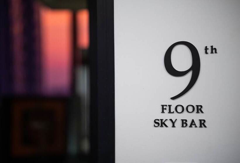 호텔 Helen Fin Inn & Apartment