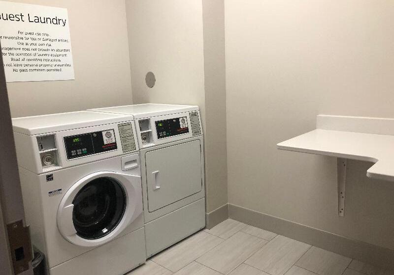 فندق Holiday Inn Express & Suites   Madison West   Middleton, An Ihg