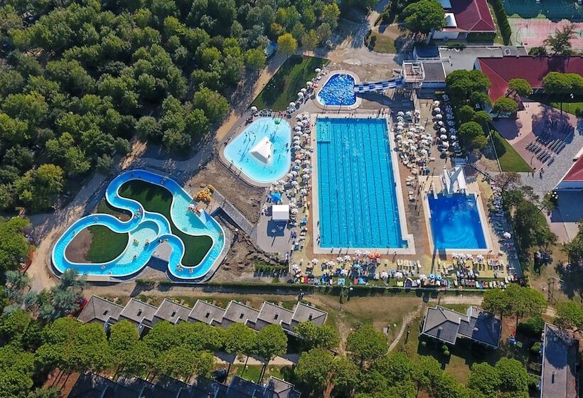 ホテル Club Del Sole Marina Julia Family Camping Village