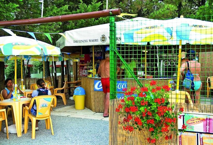 ホテル Club Del Sole Marina Julia Family Camping Village