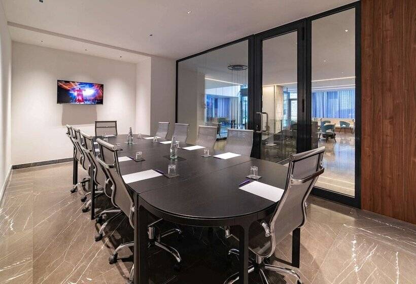 هتل Mercure St. Julian S Malta