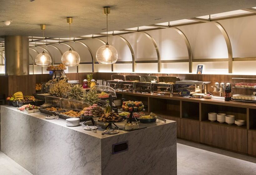 هتل Mercure St. Julian S Malta