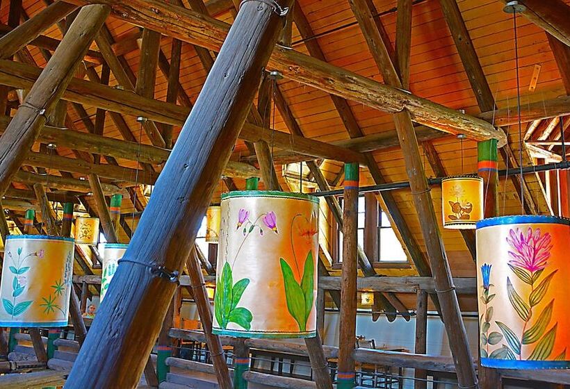 فندق Paradise Inn