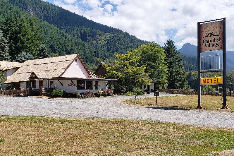 فندق Paradise Village