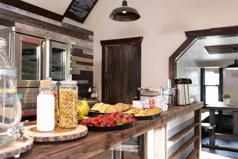 فندق Paradise Village