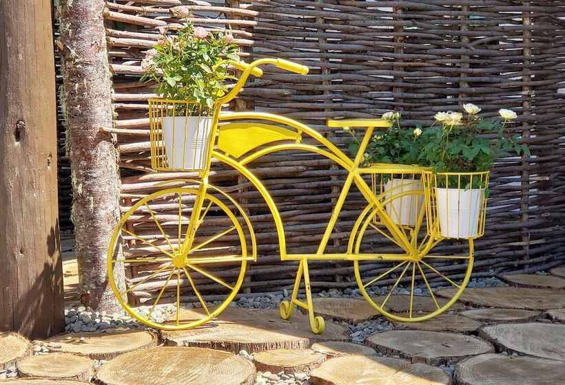 فندق Paradise Village