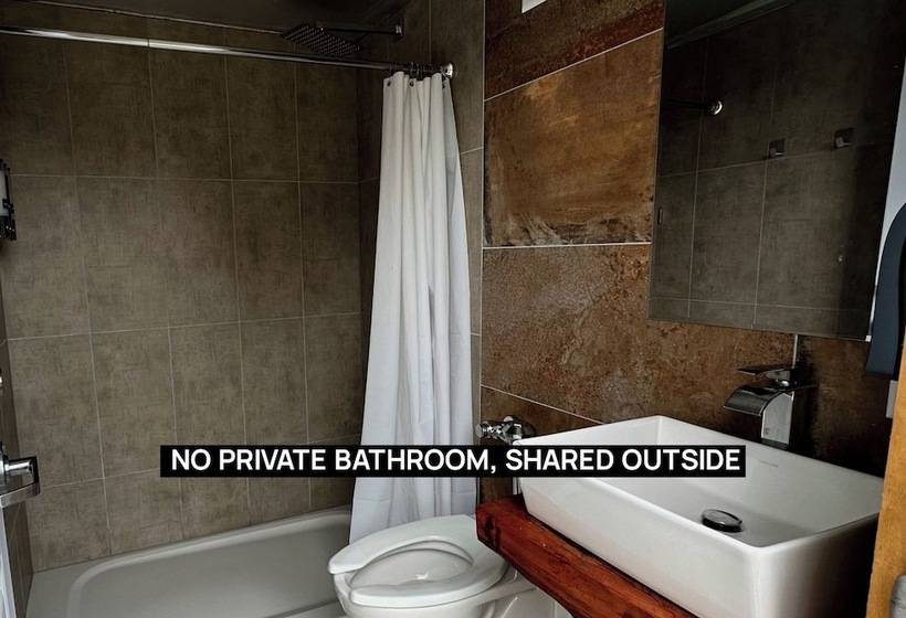 فندق Paradise Village