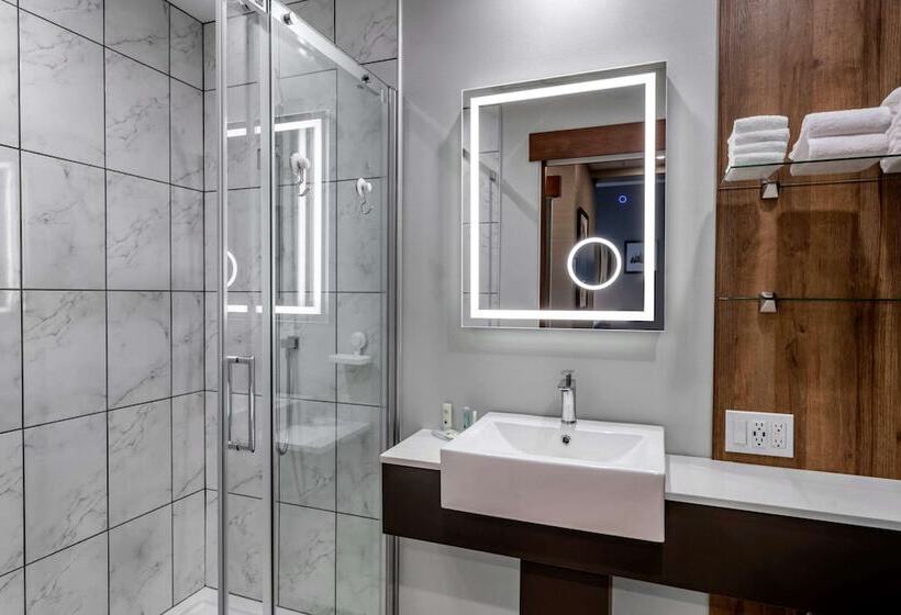 Quality Hotel & Conference Centre