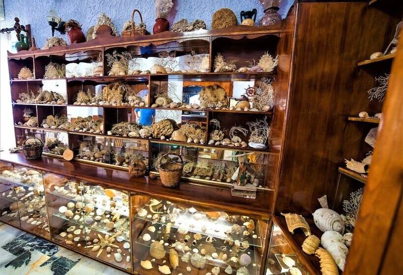 Отель Saint George Valsamitis