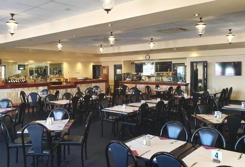 Отель The Victoria