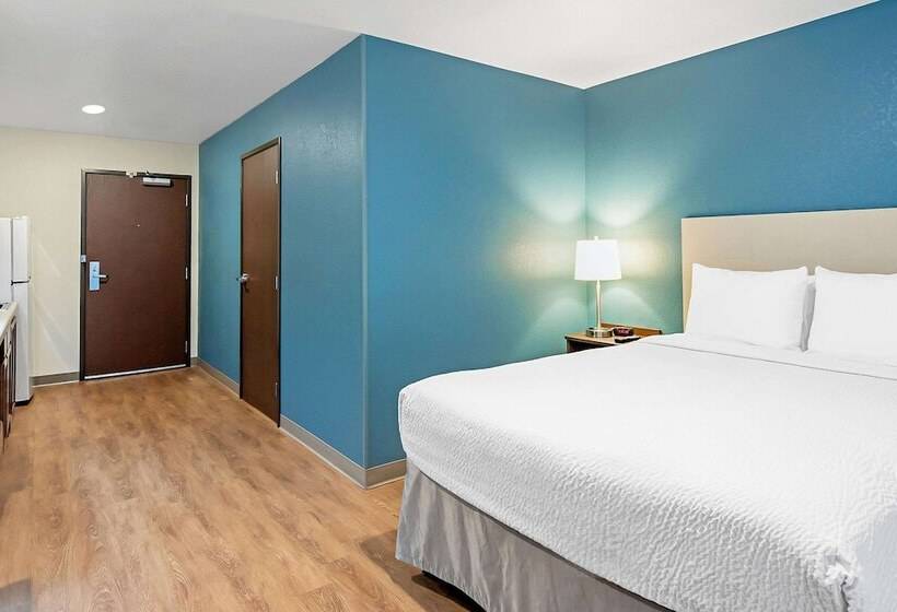 Отель Woodspring Suites Reno Sparks