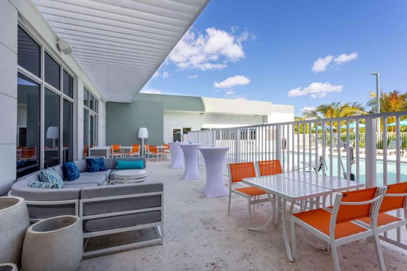 호텔 Wyndham Garden Miami International Airport