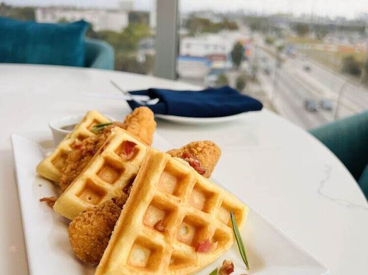 호텔 Wyndham Garden Miami International Airport