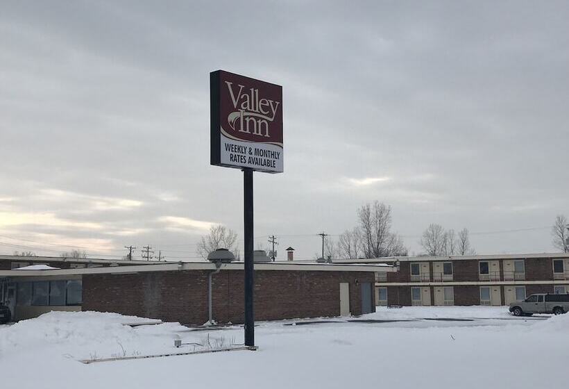 فندق على الطريق Econo Lodge Neenah