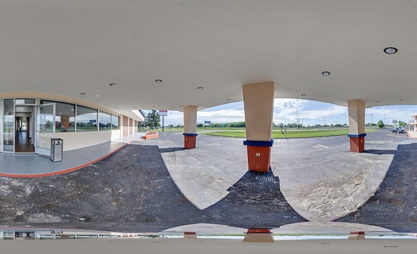 فندق على الطريق Econo Lodge Neenah