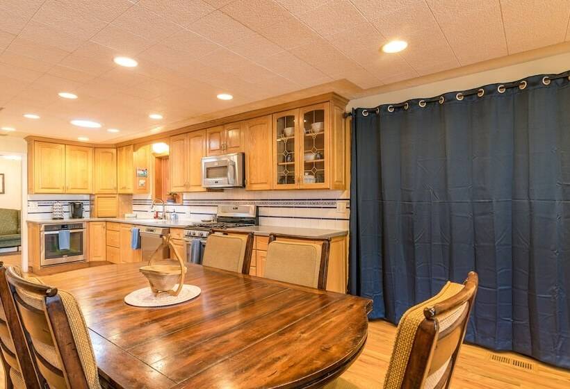 פנסיון Family Crash Pad Near Slc
