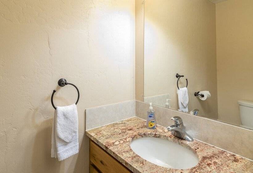 פנסיון Family Crash Pad Near Slc