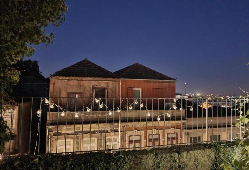 پانسیون Porto Alegria Garden