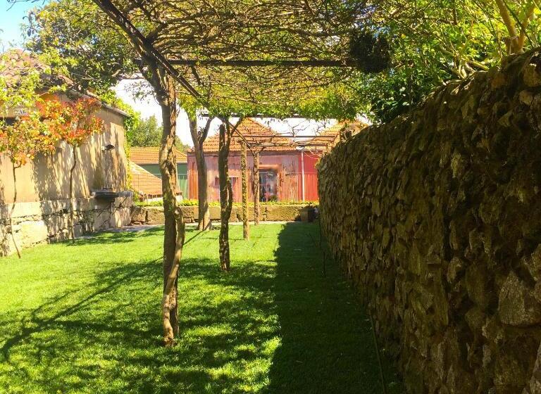 پانسیون Porto Alegria Garden