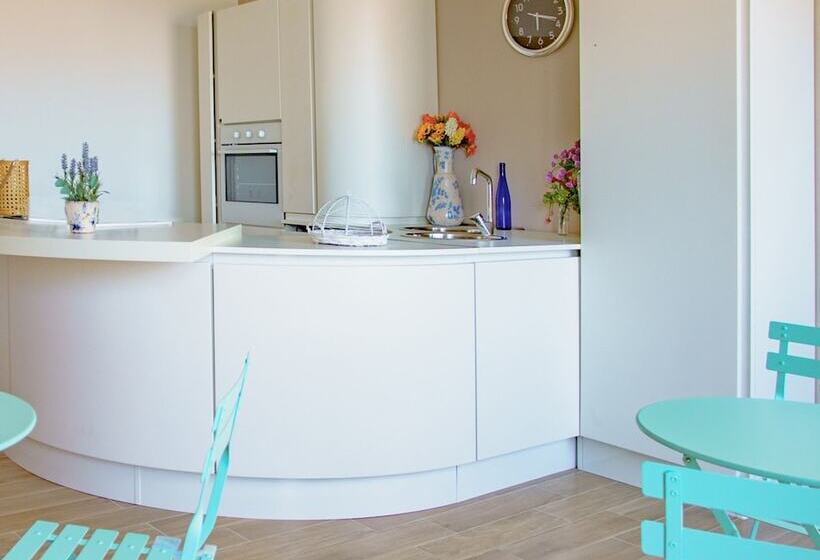 ペンション Seaview Rooms In The Center By Wonderful Italy