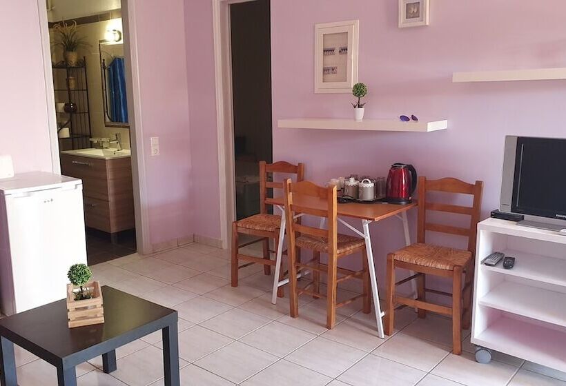 بنسيون Tk1 George Apartments By The Airport