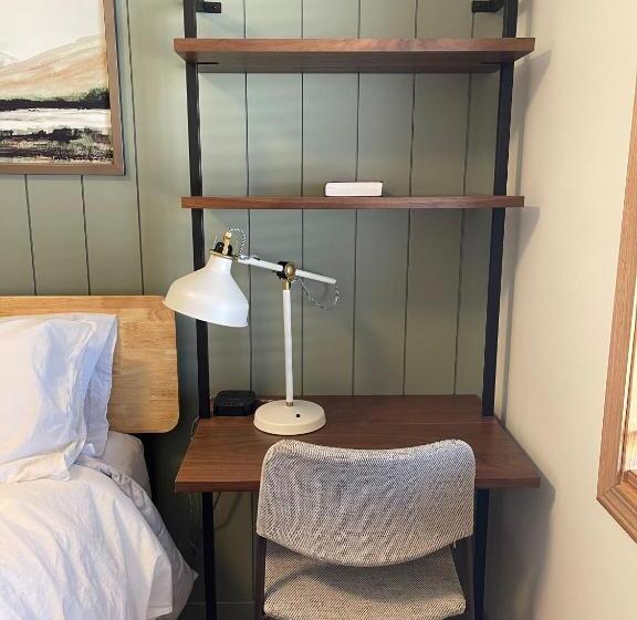 Pinedale Cozy Cabins